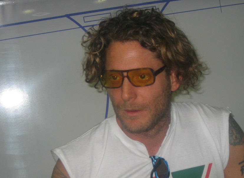 Lapo Elkann. Perché quando pensi a un trentenne coglione e cazzone assieme, l'associazione è immediata